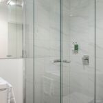 12-New-ensuite-bathroom-to-main-bedroom-with-fluffy-towels-and-quality-toiletries